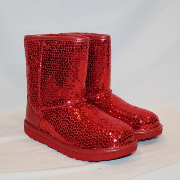 NIB YOUTH 6 WOMEN'S 7.5-8 CLASSIC SHORT RED HEARTS METALLIC WINTER BOOTS‎ - Picture 2 of 7